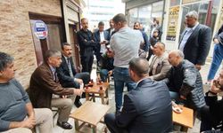 (Düzeltme) MHP Diyarbakır İl Başkanı Özcoşkun sokak sokak gezerek 'Terörsüz Türkiye' sürecini anlatıyor