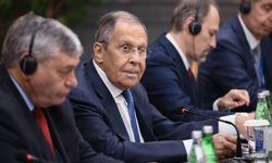 Rusya Dışişleri Bakanı Lavrov, Bakü'de Çinli mevkidaşı Wang ile bir araya geldi