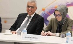 Sağlık Bakanı Memişoğlu'ndan Singapur'da sağlık kuruluşlarına ziyaret