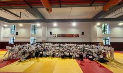 Salihli'de 300 judocu kemer atladı