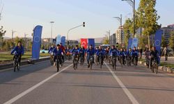 Sivas'ta yüzlerce kişi çevre dostu ulaşım için pedal çevirdi
