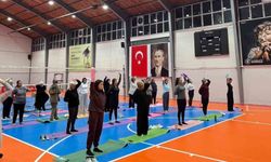 Sivrihisar'da kadınlara yönelik pilates kursu 57 kişinin katılımıyla başladı