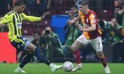 Trendyol Süper Lig: Galatasaray: 2 - Fenerbahçe: 0 (İlk yarı)