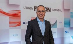 UiPath, yapay zekâ dönüşümünde çıtayı yükseltti