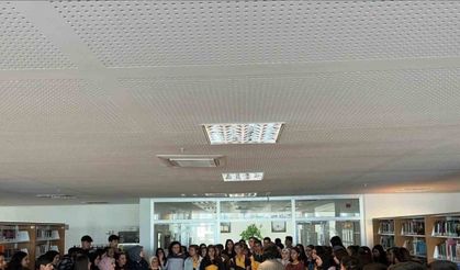 Lise öğrencileri, Şırnak Üniversitesi Kütüphanesini gezdi