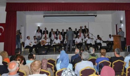 Lapseki Belediyesi Türk Sanat Müziği Korosu ‘Yaza Merhaba’ konseri verdi