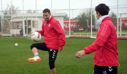 Samsunspor’un forveti Ercan Kara: “Trabzonspor maçı bizim için önemli”