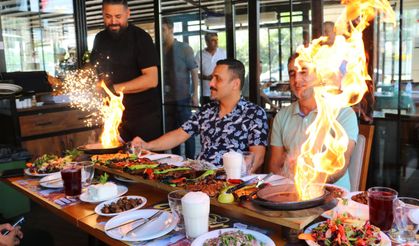 "Kebabın Ana Vatanı Adana: Meydan Okumalara Rest Geldi!"
