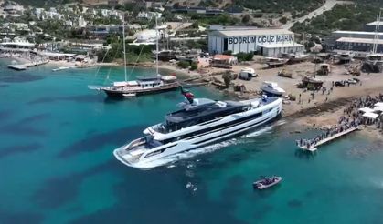 Bodrum’da Gurur Günü: 1,2 Milyar TL’lik “Legasea” Süper Yat Denize İndirildi