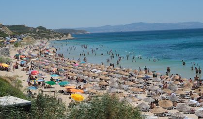 Bozcaada'da Yüzde 100 Doluluk: Turizmcilerin Yüzü Güldü