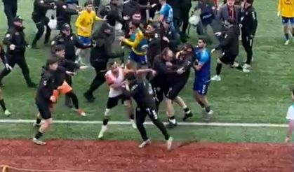 Futbol Sahası Ringe Döndü: BAL Karşılaşmasında 24 Kırmızı Kart Çıktı