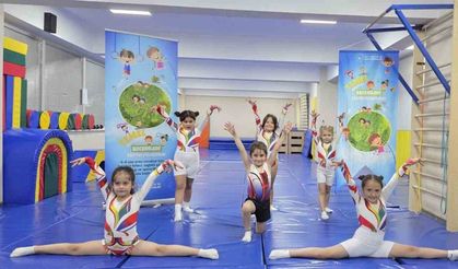 Minik sporcular eğlenerek öğreniyor