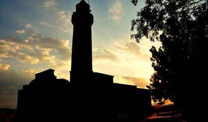 800 yıllık Selçuklu camisi ziyaretçilerini bekliyor