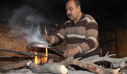 Yarım Asırlık Kalay Ustası Uçar: “Bakır Bitmez Ama Usta Kalmadı”