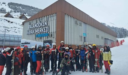 Dünyanın Dört Bir Yanından Gelen Öğrenciler Palandöken'de Kayakla Tanıştı