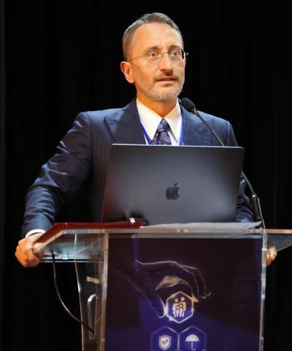 Altun: "Günümüzde dijital medya ve sosyal medya mecraları, dezenformasyonu katbekat artıran bir gelişme"