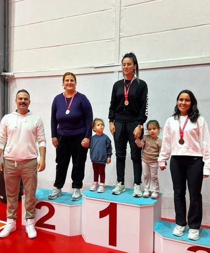 Sivrihisar'da 29 Ekim Cumhuriyet coşkusu dart turnuvasıyla taçlandı