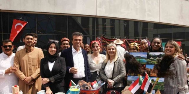 İstanbul Esenyurt Üniversitesi 10. yılını kutluyor
