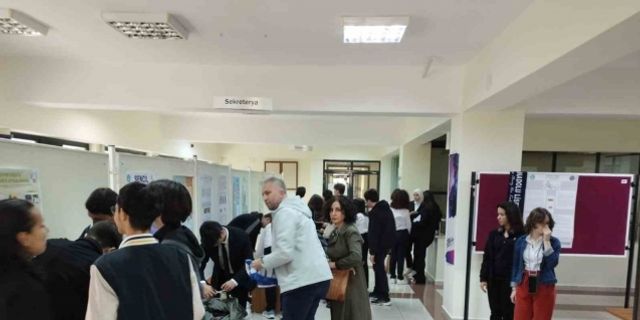 Liseli Genç Bilim Adamları projeleri ile göz kamaştırdı
