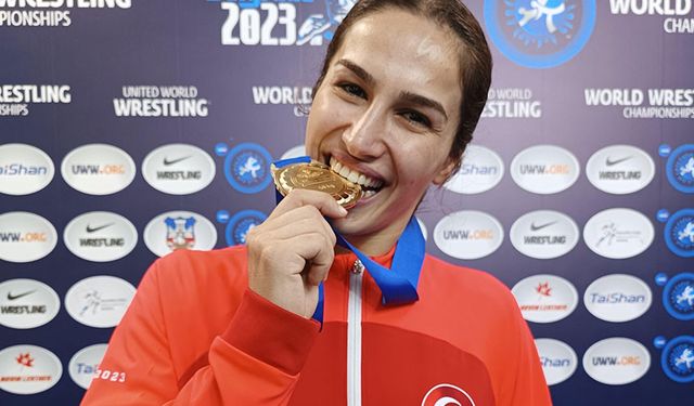 Buse Tosun Çavuşoğlu: "İnşallah olimpiyatlarda da ülkeme altın madalya kazandırırım"