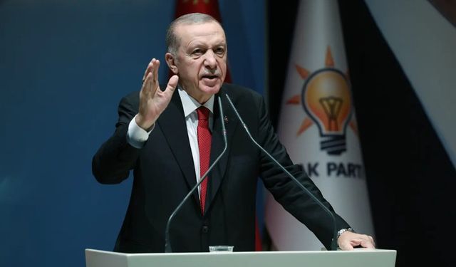 Erdoğan: “Gençlerimizi modern popüler kültürün insafına terk edemeyiz”