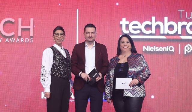 Türkiye'nin En Teknolojik Markaları Ödüllerini Aldı