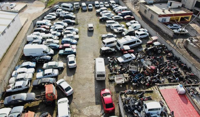 Diyarbakır’da yedieminde 80 milyon değerindeki araçlar sahibini bekliyor