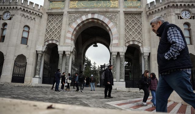 İstanbul Üniversitesi'nde ziyaretçilere kısıtlama kararı!