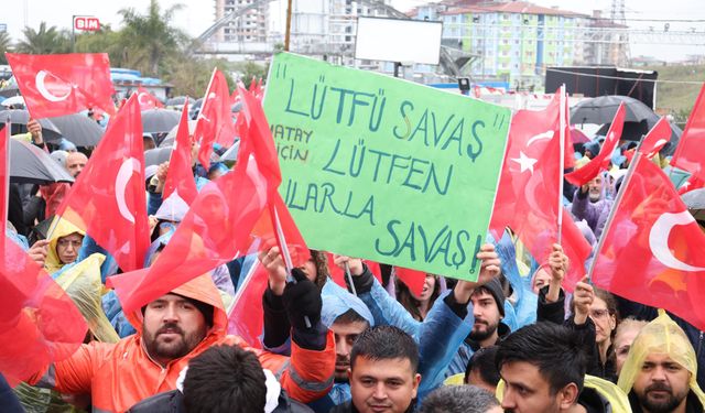 Hataylılardan Lütfü Savaş'a destek!