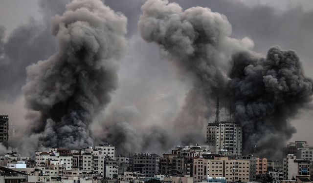 İsrail medyası yazdı: “İsrail askerleri Gazze’de evleri yasal onay olmadan ateşe veriyor”