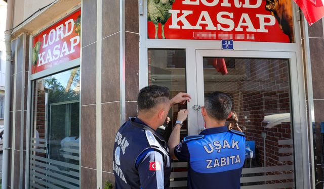 CHP'li belediyeler ruhsatsız yabancı işletmeleri tek tek mühürlüyor!