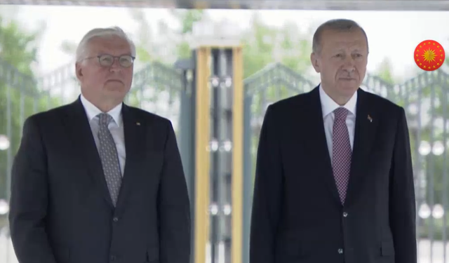 Erdoğan, Almanya Cumhurbaşkanı Steinmeier’i resmi törenle karşıladı