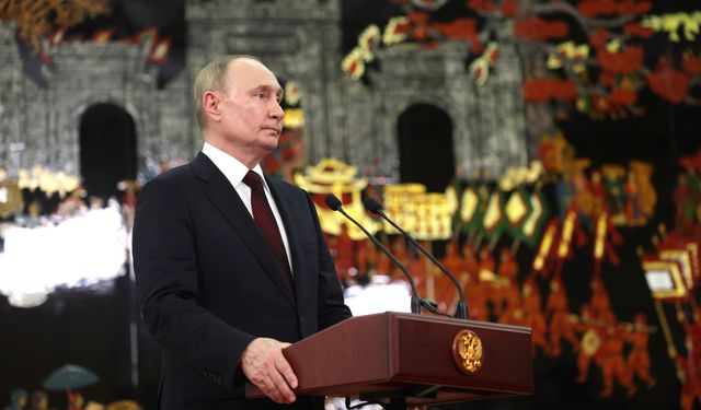 Putin: “Seul'un Kiev'e silah sağlaması bir hata olur”