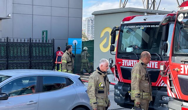 Bahçelievler'de okul alev alev yandı