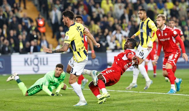 Fenerbahçe, Kadıköy'de 4 golle kazandı!