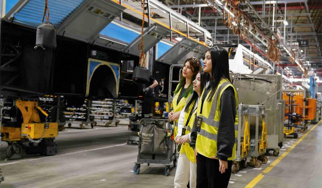 Mercedes-Benz Türk, Mesleki Eğitimi Desteklemeye  Devam Ediyor