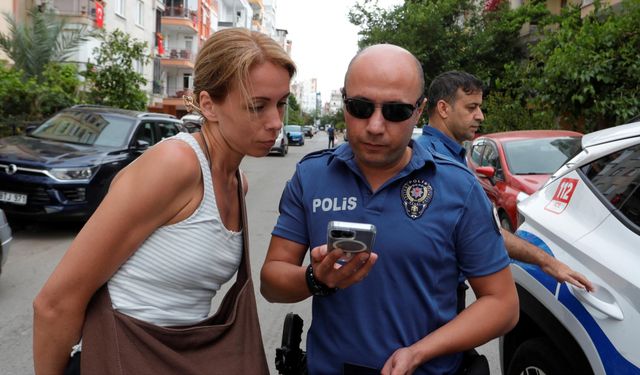 GPRS takibiyle saatini çaldırmaktan son anda kurtuldu! Rus turistten Türk polisine teşekkür