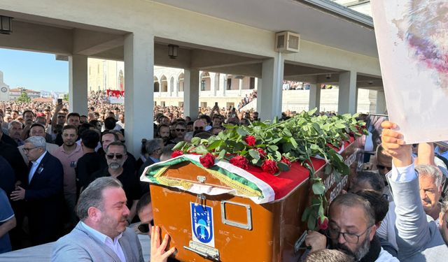 Gazeteci-yazar Nihat Genç son yolculuğuna uğurlandı