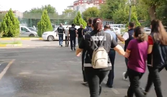 "Kamuda işe koyma" şebekesine operasyon: 4 tutuklama