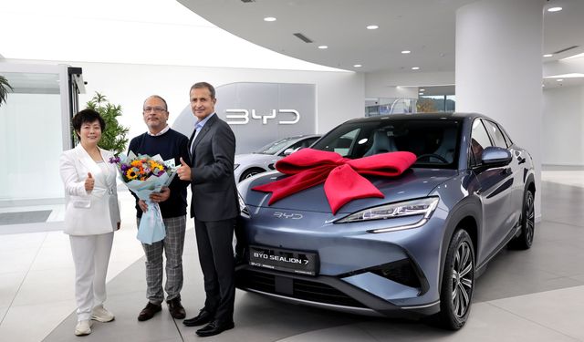 BYD, Türkiye’de İlk SEALION 7 Teslimatını Gerçekleştirdi