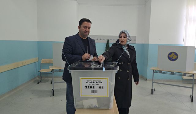 Kosova’nın Tek Türk Belediyesi Mamuşa’da Abdülhadi Krasniç Yeniden Başkan Seçildi