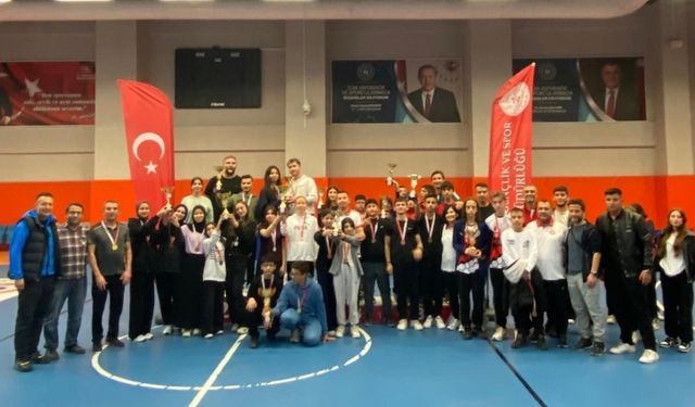 Denizli’nin floor curling şampiyonları belli oldu