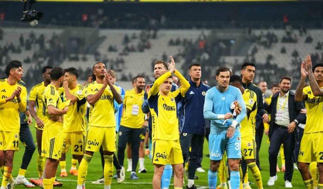 Fenerbahçe, 2-0 geriden gelerek derbiyi kazandı