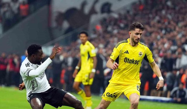 Trendyol Süper Lig: Beşiktaş: 1 - Fenerbahçe: 0 (Maç devam ediyor)