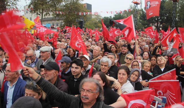 Özel'den Ferrero'ya tepki: "Fındıkta dünya devi Ordu, Giresun ve Karadeniz'dir"