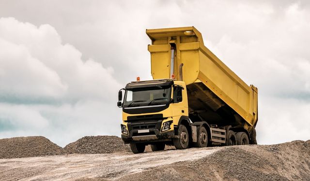 İstanbul’da 185 Milyon Ton Kaçak Hafriyat İddiası: 80 Milyar Liralık Maden Kaybı