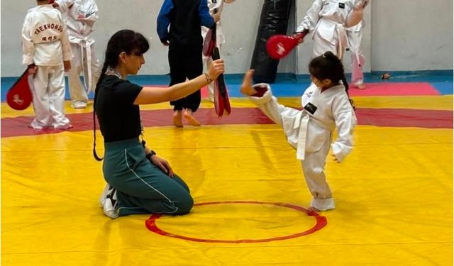 Ağrı’da taekwondo çalışmaları geleceğin sporcularını yetiştiriyor