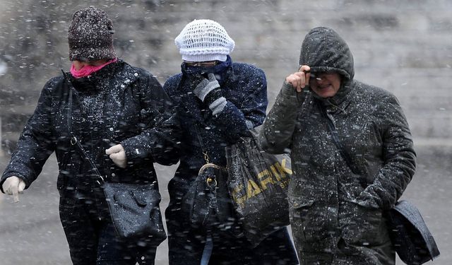 İstanbul Valiliği’nden Kar Uyarısı: Cuma ve Cumartesi Yüksek Kesimlerde Kar Bekleniyor