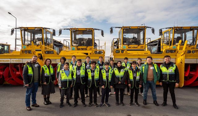 İGA'dan İstanbul Havalimanı açıklaması: Pistteki kar miktarı ‘anlık’ takip ediliyor