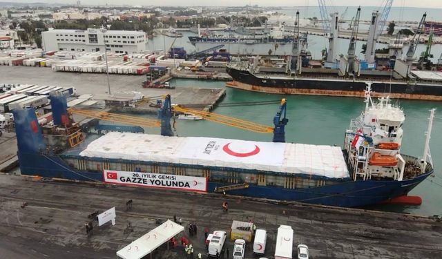 Türk Kızılay’ın 20. İyilik Gemisi Gazze İçin Mersin’den Uğurlandı